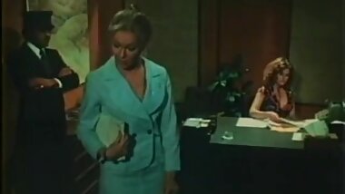 Classic Porn Antics with Mature MILF that makes Love