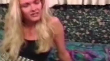 Vintage Amateur Masturbates with Dildo