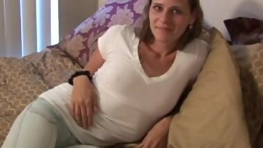 Amateur Retro Babe Cockriding before Cumshot