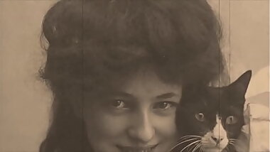 Dark Lantern Entertainment presents '_Beauty And The Beast'_