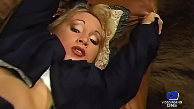 Magella Morales prend ma grosse queue par tous les trous