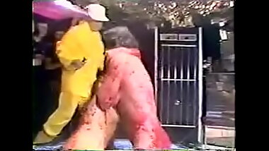 JELLO WRESTLING