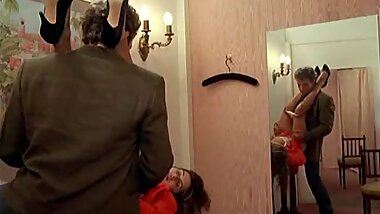 Vintage Italiano_Spiando Marina_Deborah Caprioglio Bellissima e Gran Porcona